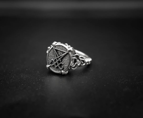 Skyrim Sigil of Lucifer Ring Anel De Lúcifer Aço Inoxidável Signet Skyrim Sigil of Lucifer Ring Anel De Lúcifer Aço Inoxidável Signet