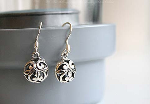 Heart Earrings - 925 Sterling Silver - Silver  earrings -  Love earrings Gift Idea Rocker Gothic Woman Jewelry (E-11)