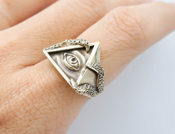 Seeing Eye Ring for Men Illuminati Eye Triangle Masonic Brass Jewelry Size 6-15 Br-425