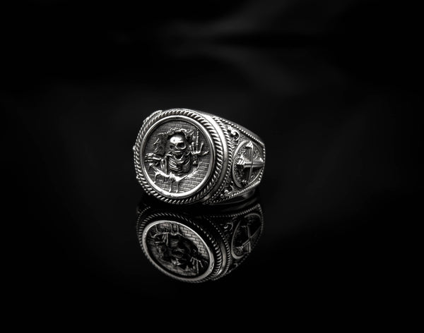 Middle Finger Skull Ring for Men Biker Punk Gothic Jewelry 925 Sterling Silver R-408