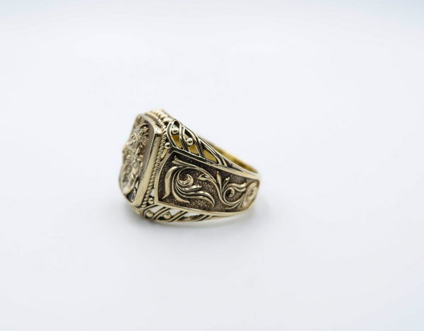 Queen of Hearts Playing Card Ring Fantasy Gothic Brass Jewelry Br-528