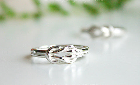925 Sterling Silver Ring -  Love Knot Ring Style Gift Idea Rocker Gothic Woman Jewelry -  Silver ring (SR-085)