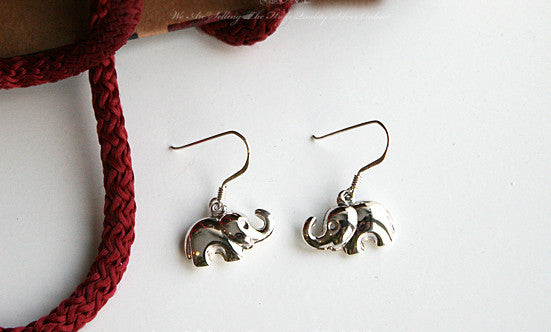 Elephant Earrings - 925 Sterling Silver - Silver elephant earrings (E-32)