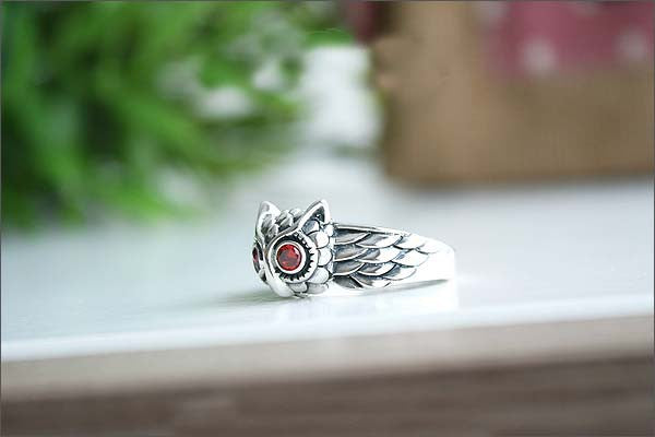 925 Sterling Silver OWL RING  Red Eyes Style Gift Idea Rocker Gothic Woman Jewelry (SR-080)