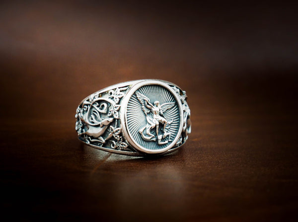 Saint Michael Ring, Saint Christopher Catholic Medal Great Protector Archangel Defeating Satan Figurine Amulet Rings for Men 925 Sterling Silver Size 6-15
