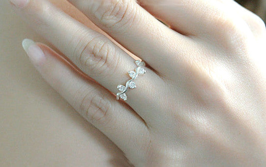 Olive Branch Ring - 925 Sterling Silver Leaf Ring - fern leaf ring - silver fern ring - leaf ring - knuckle leaf ring - leaf jewelry (SR-63)